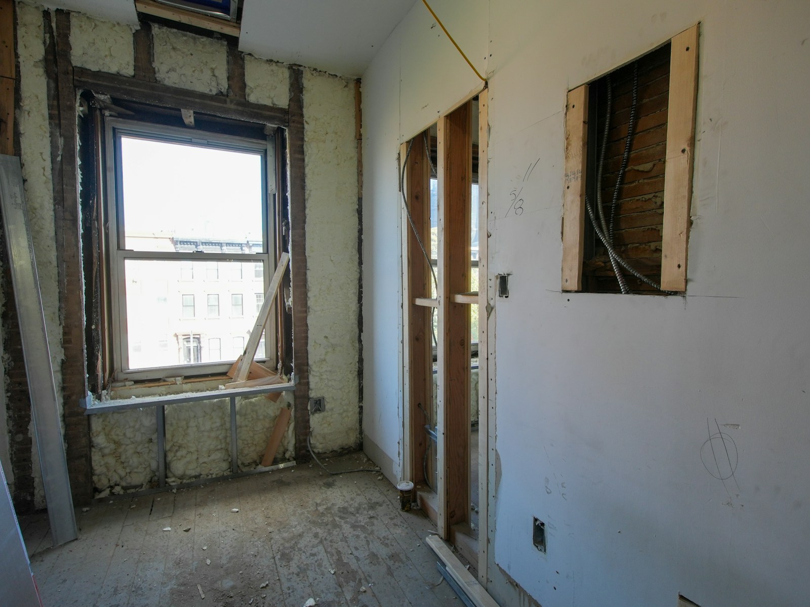 Construction setting illustrating building and renovation work
